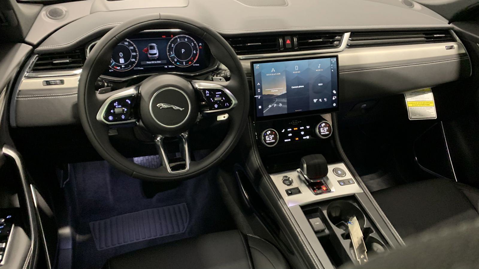 Used 2025 Jaguar F-PACE R-Dynamic S AWD/4WD image 5
