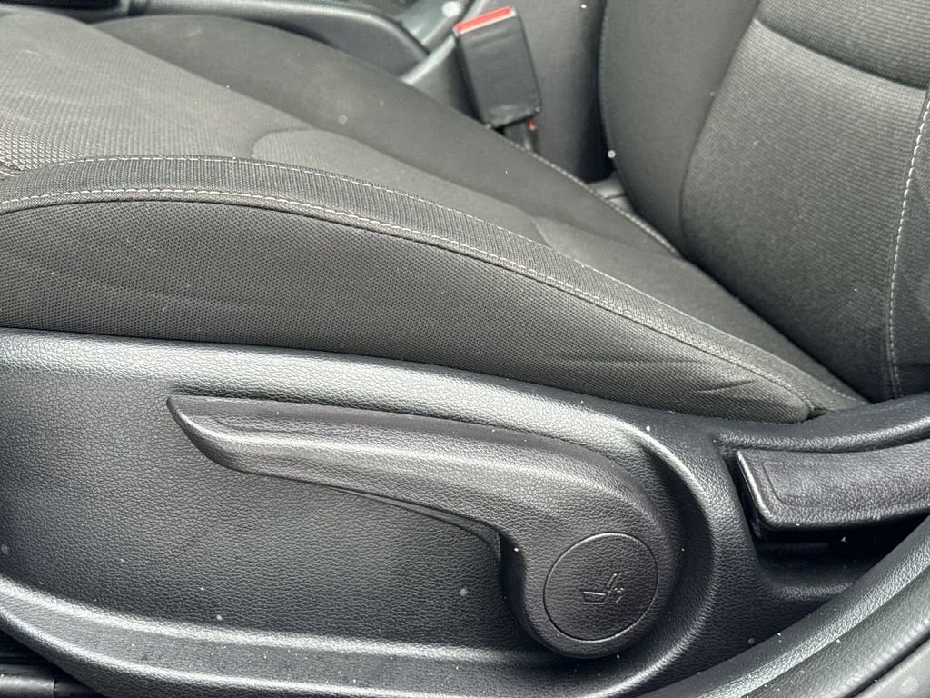 Used 2022 Kia Forte LXS image 14