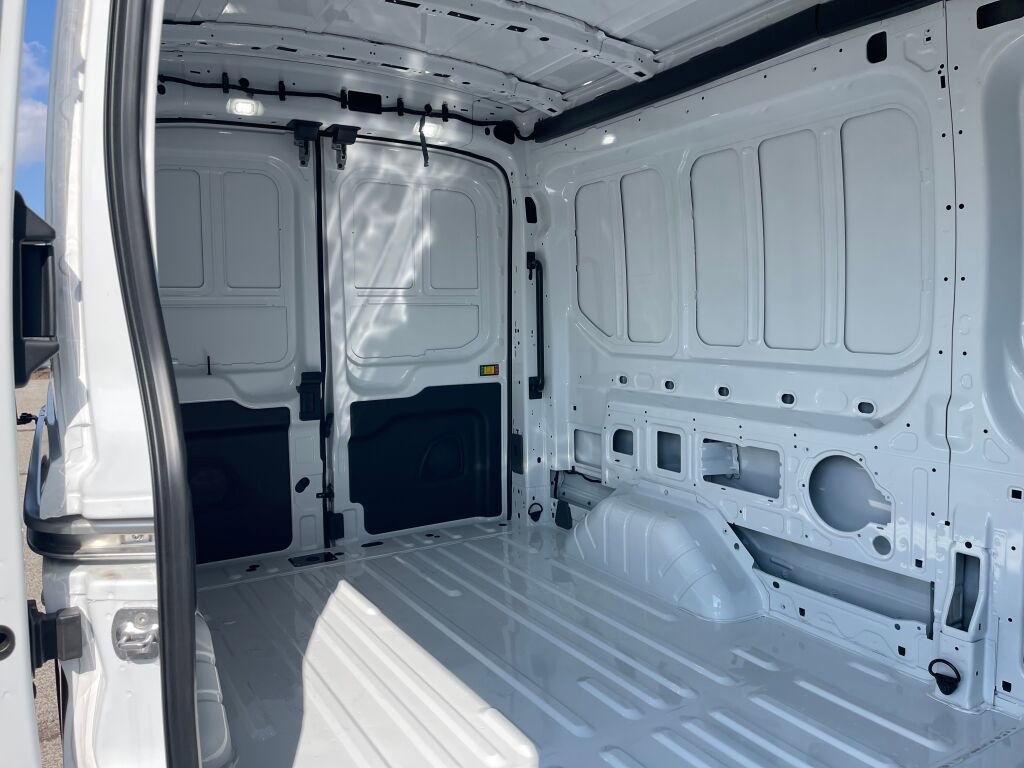 New 2025 Ford Transit 250 148 Medium Roof image 14