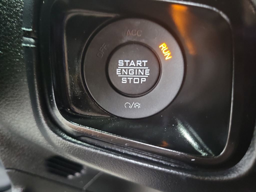 Used 2024 Jeep Wrangler Sahara w/ Safety Group image 44