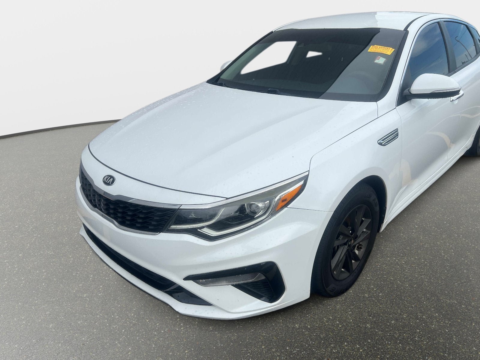 Used 2019 Kia Optima LX FWD image 2