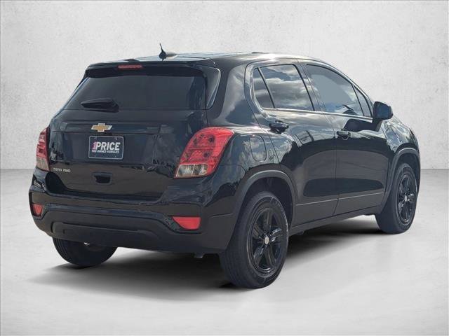 Used 2022 Chevrolet Trax LS w/ Tint and Cruise Package AWD/4WD image 3