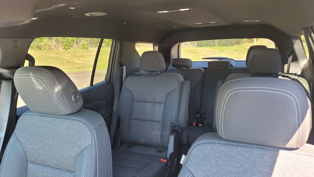 New 2026 Chevrolet Traverse LT w/ LPO, Floor Liner Package image 24