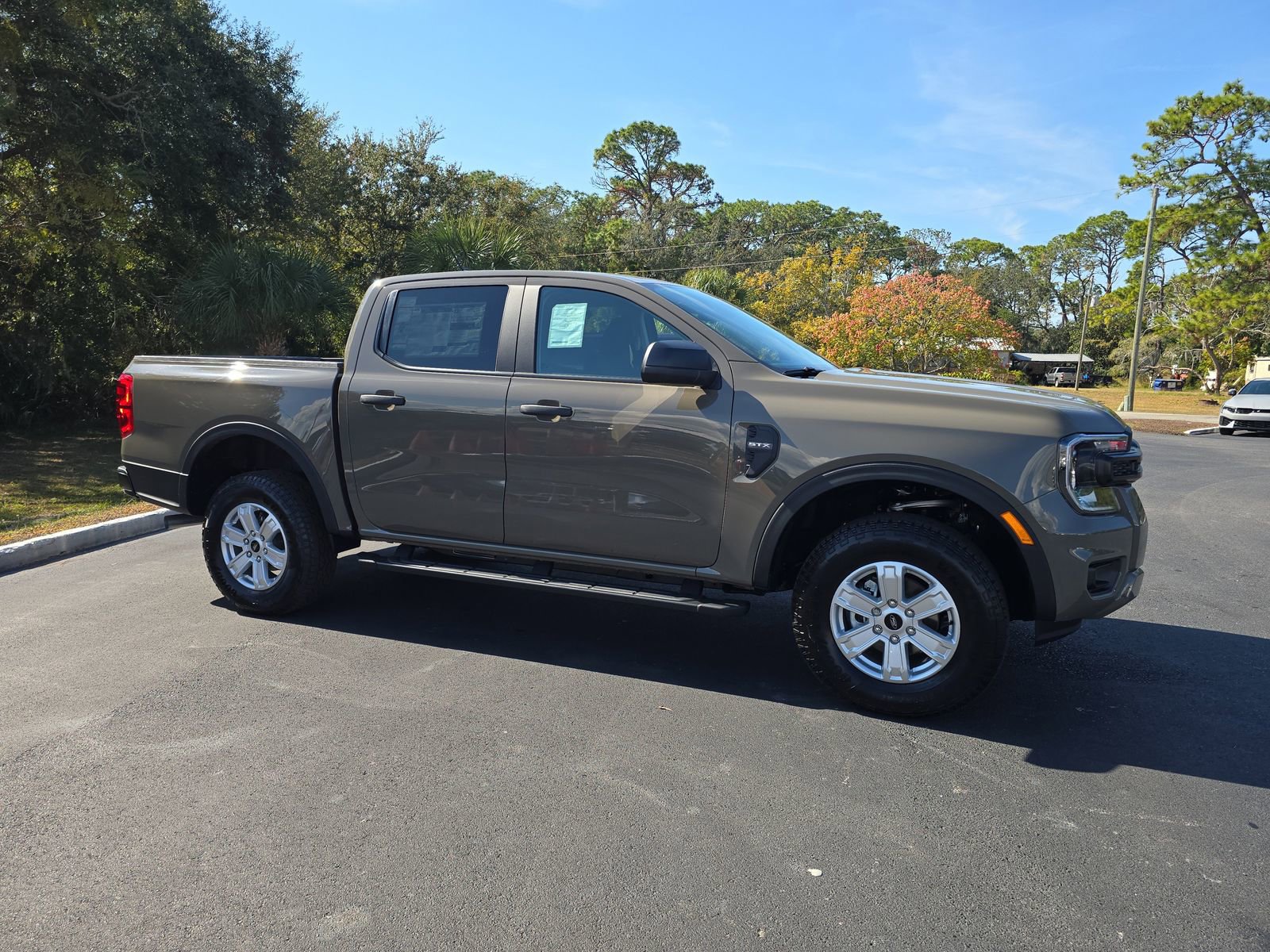 New 2025 Ford Ranger XL w/ Trailer Tow Package RWD image 2