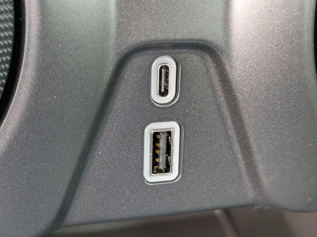 New 2025 Chevrolet Blazer LT w/ Midnight/Sport Edition image 23