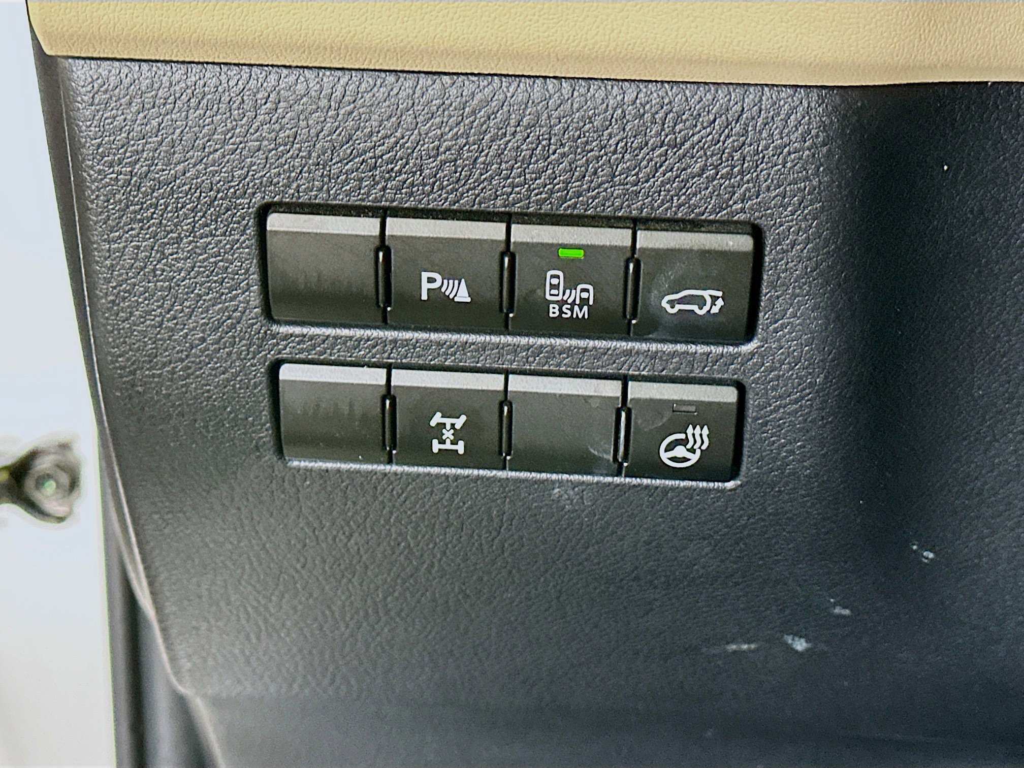 Used 2016 Lexus NX 200t AWD image 17