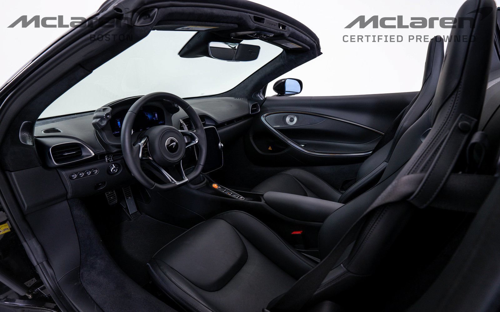 Used 2025 McLaren Artura Spider RWD image 20