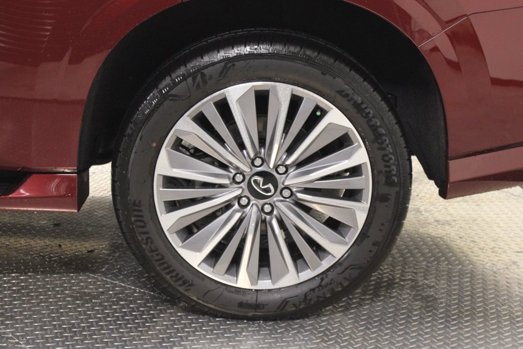 Certified 2025 INFINITI QX80 Sensory AWD/4WD image 14