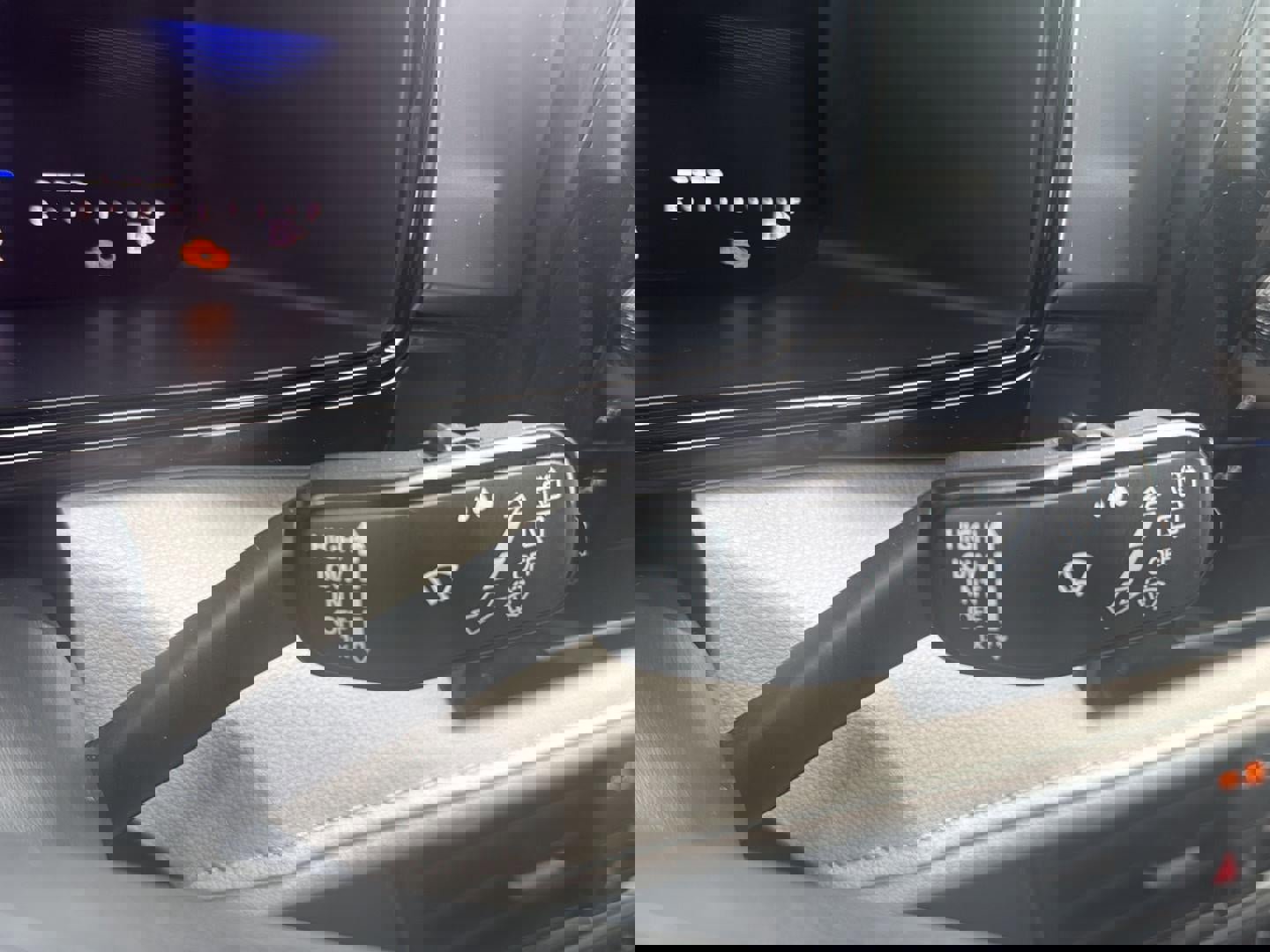 Used 2025 Volkswagen Taos S image 18