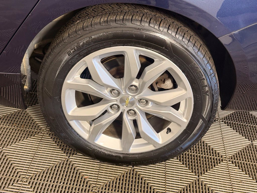 Used 2018 Chevrolet Impala LT FWD image 11