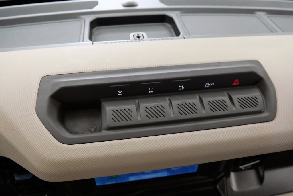 Used 2023 Ford Bronco Wildtrak AWD/4WD image 29