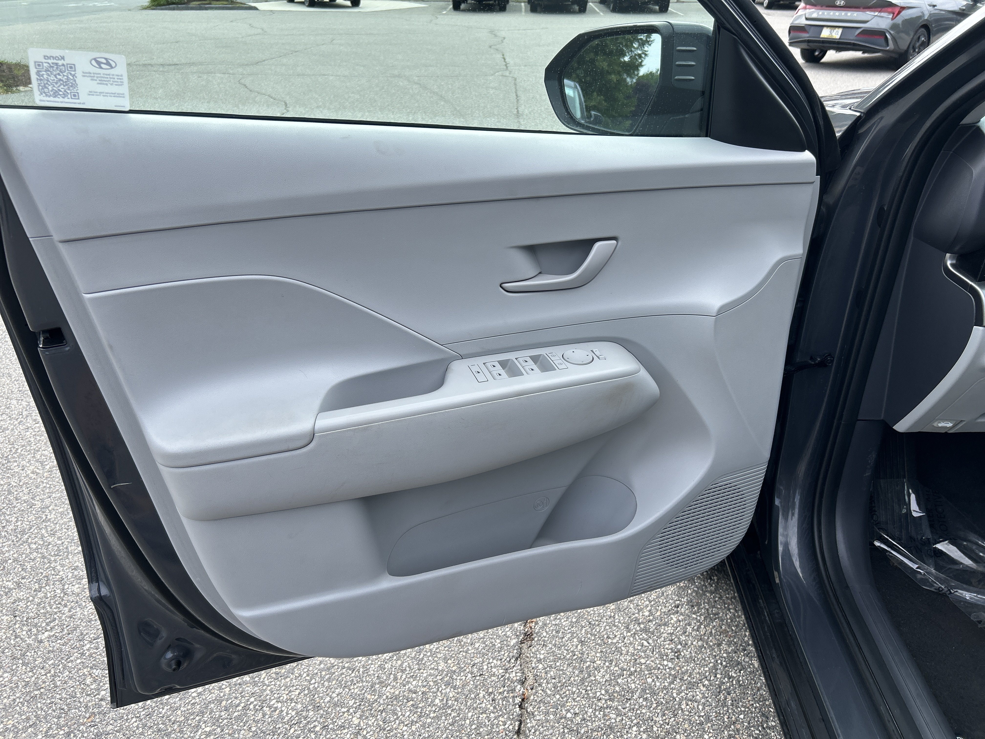 Certified 2024 Hyundai Kona SEL AWD/4WD image 15