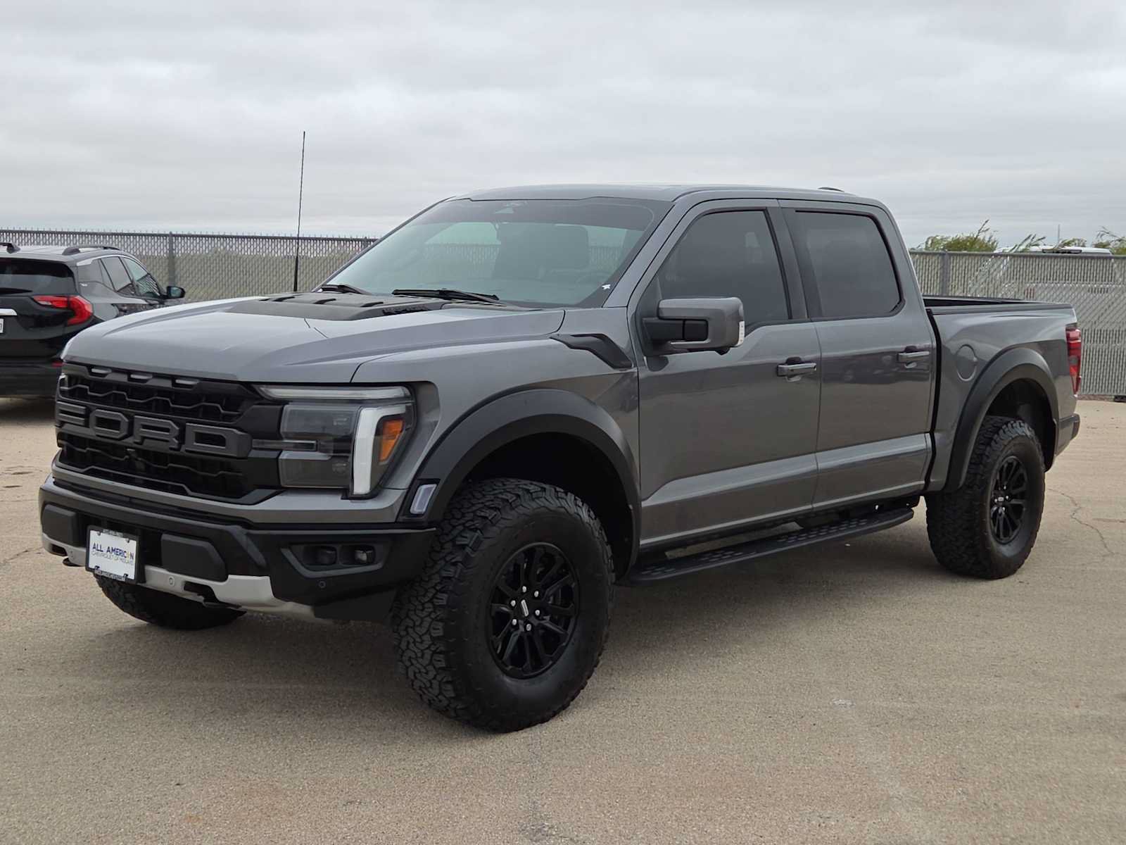 Used 2025 Ford F150 Raptor AWD/4WD image 4