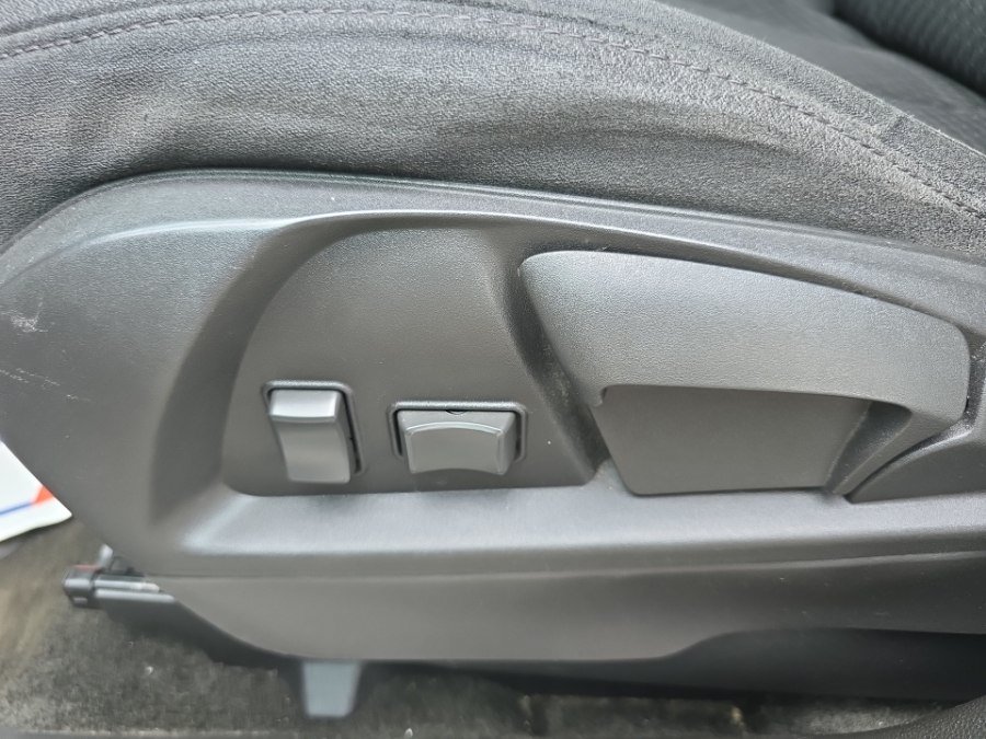 Used 2015 GMC Terrain SLE AWD/4WD image 28