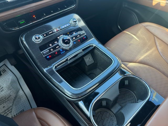 Used 2023 Lincoln Nautilus Reserve w/ Luxury Package FWD image 24