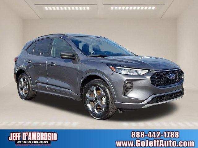 Used 2023 Ford Escape ST-Line w/ Tech Pack #1 AWD/4WD image 1