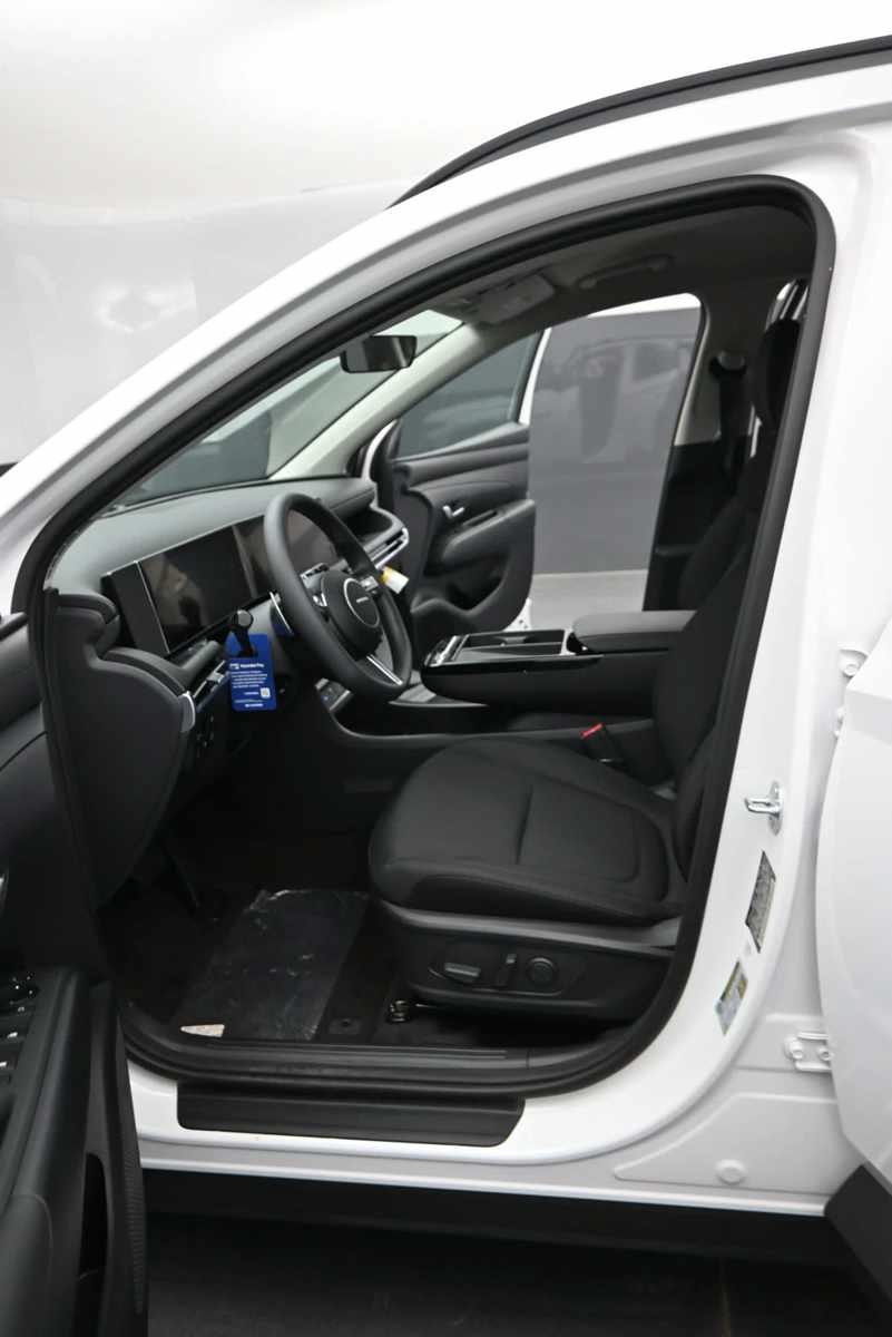 New 2026 Hyundai Tucson SEL w/ Tow & Go Package AWD/4WD image 17