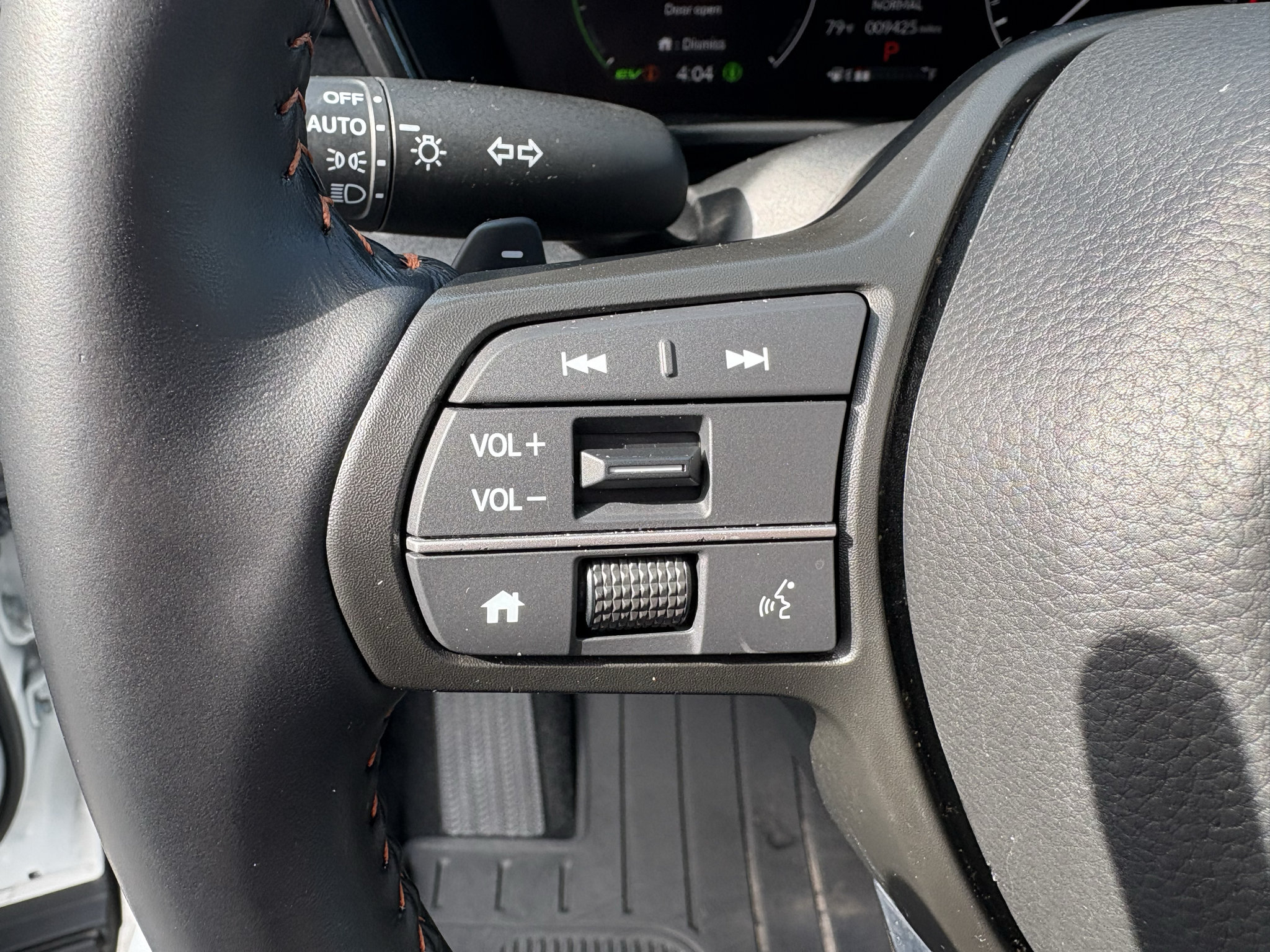 Used 2025 Honda CR-V Sport-L image 11