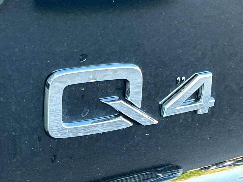 Used 2024 Audi Q4 e-tron Premium w/ Convenience Package image 56