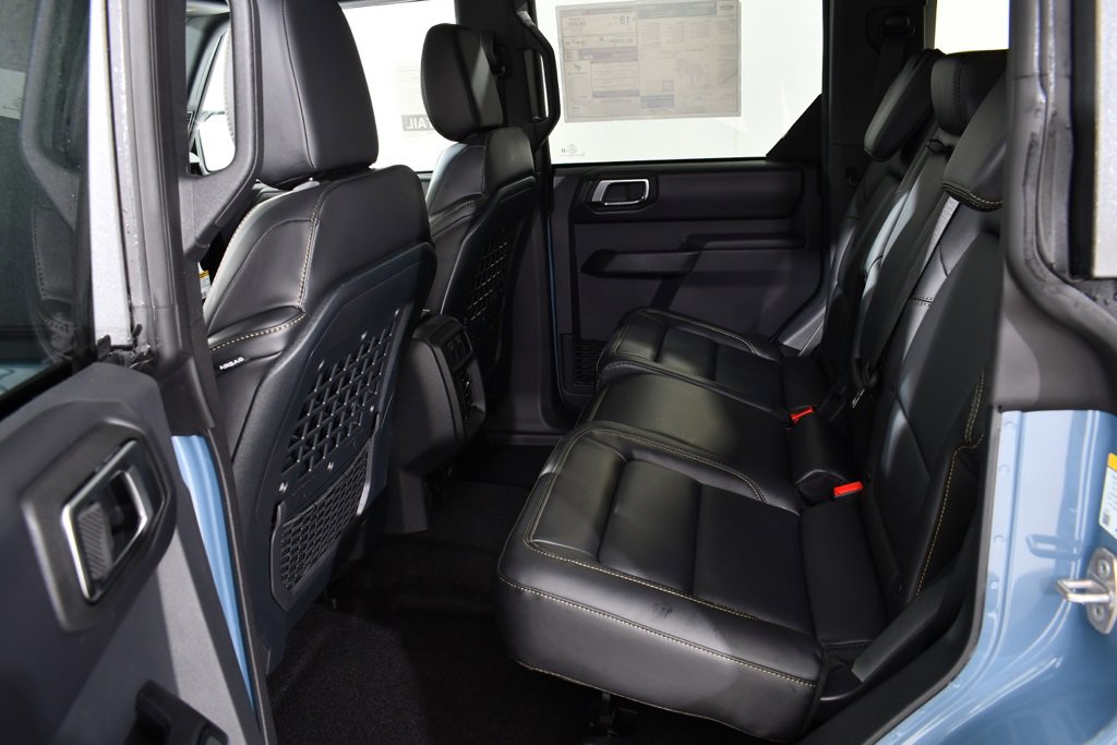 New 2025 Ford Bronco Badlands image 16