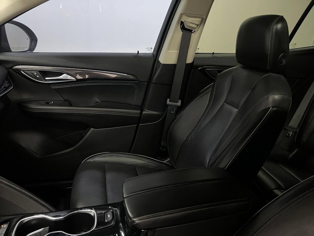 Certified 2021 Buick Envision Essence w/ Sport Touring Package AWD/4WD image 29