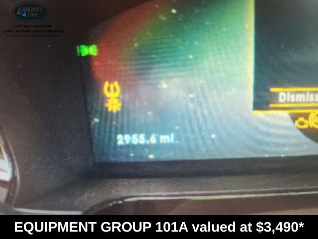 Used 2025 Lincoln Corsair Premiere w/ Equipment Group 101A image 2