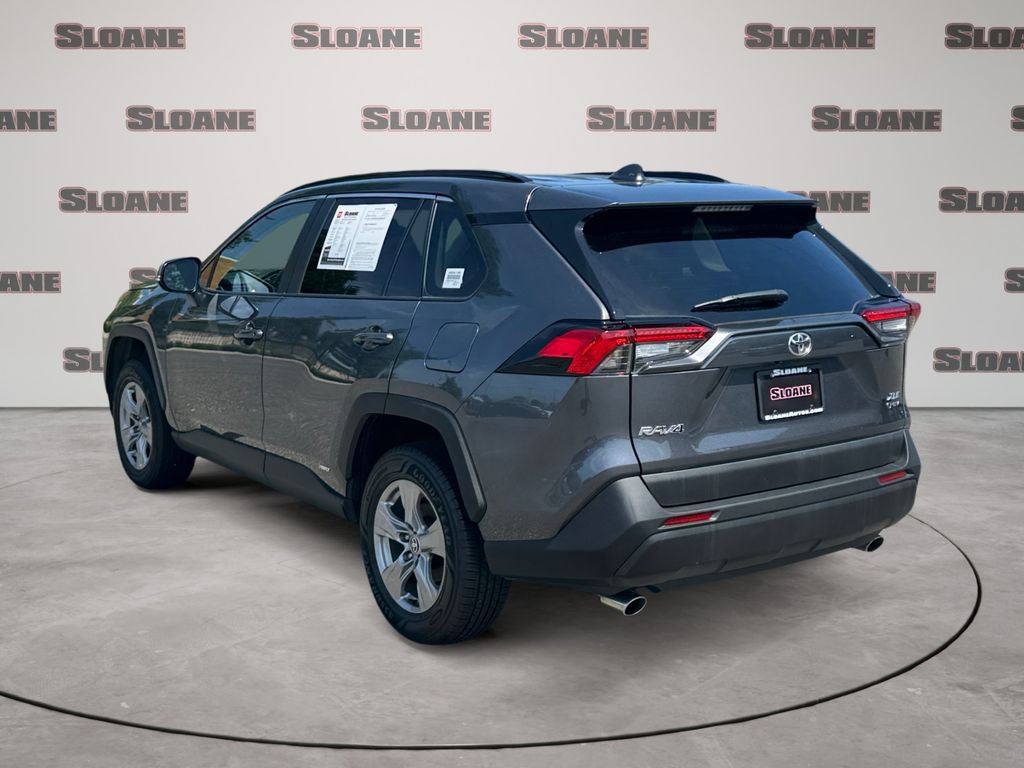 Used 2025 Toyota RAV4 XLE AWD/4WD image 3