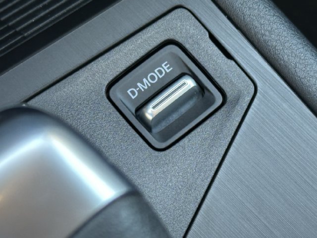 Used 2026 Nissan Kicks SV w/ SV Premium Package AWD/4WD image 23