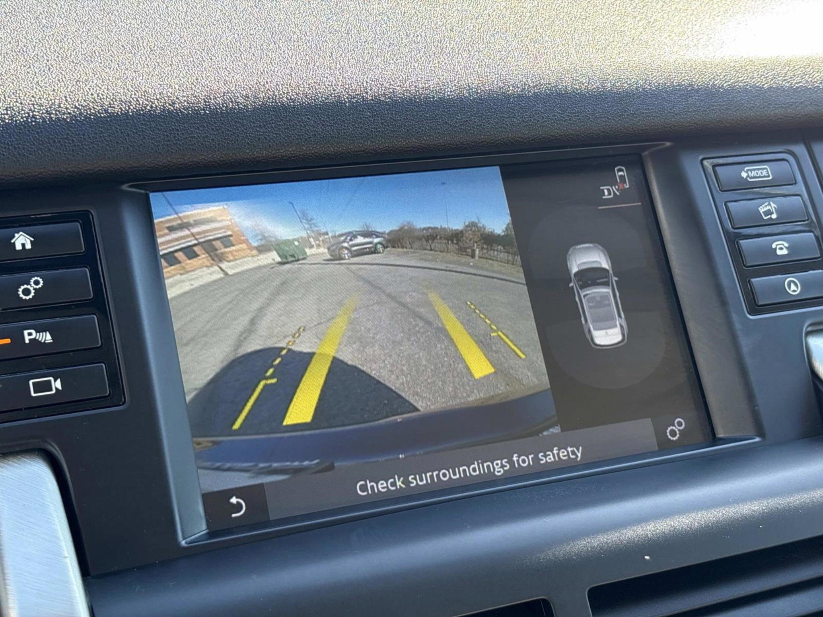 Used 2017 Land Rover Discovery Sport HSE image 25