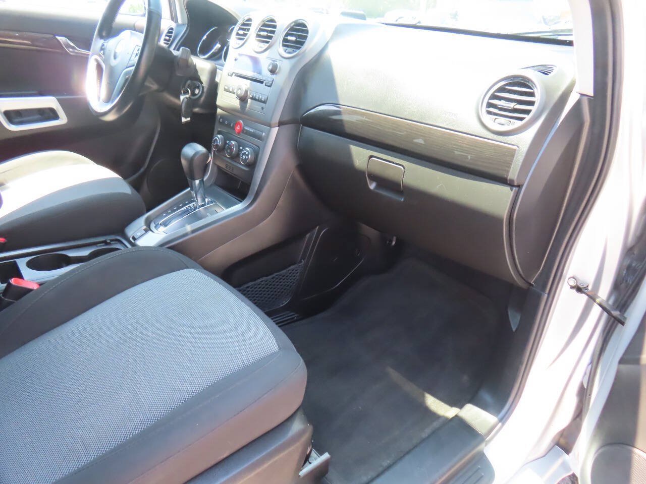 Used 2014 Chevrolet Captiva Sport LT FWD image 14