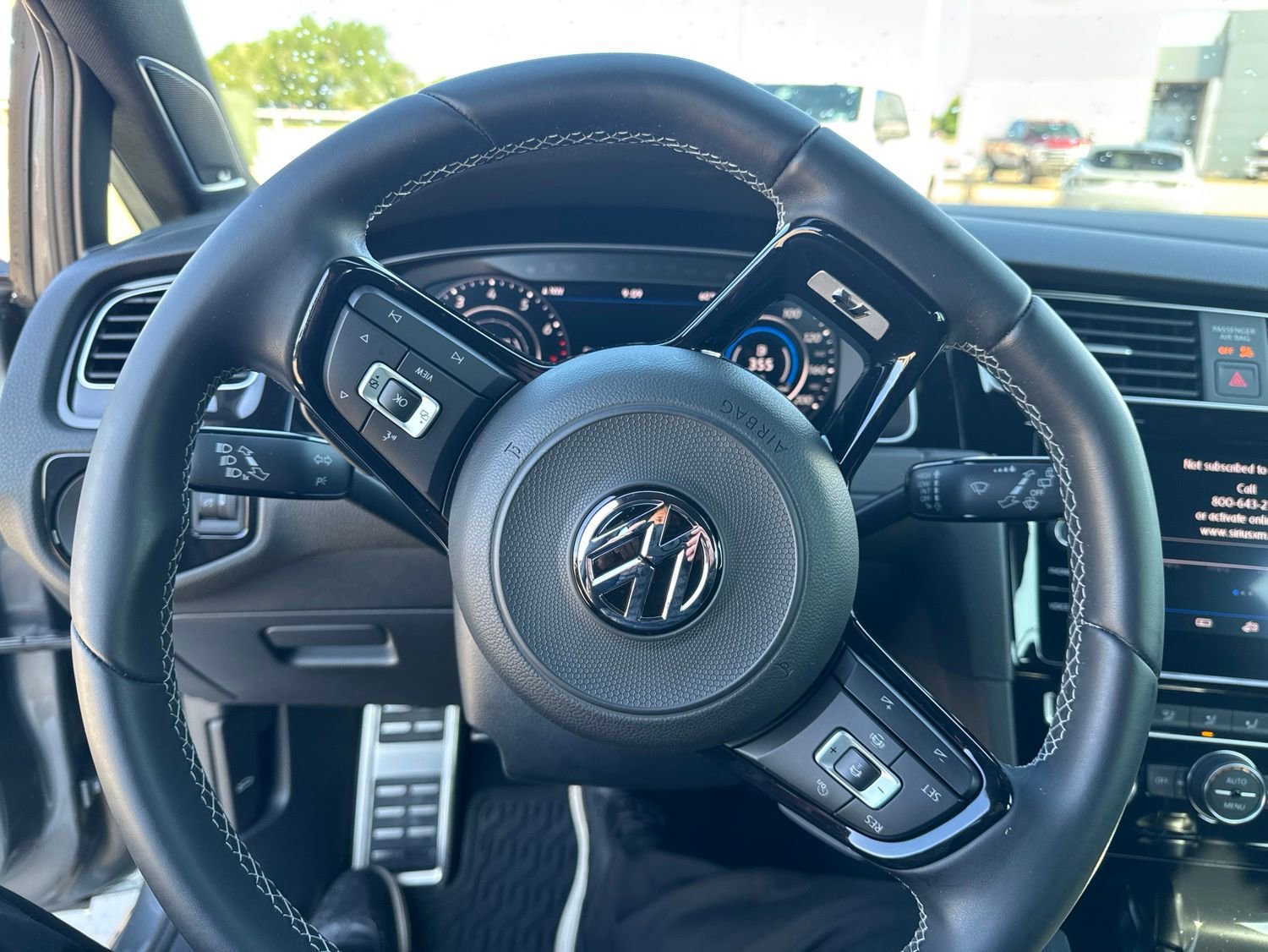 Used 2019 Volkswagen Golf R 4-Door AWD/4WD image 12