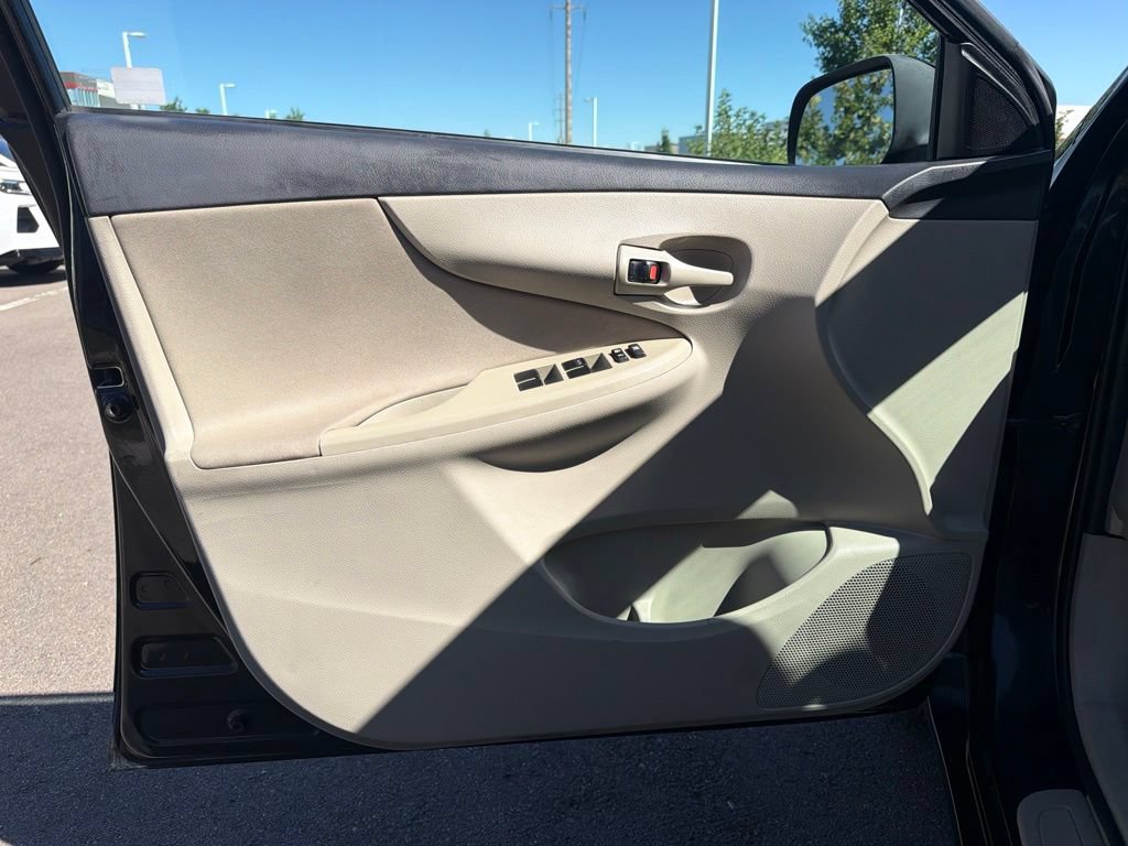 Used 2013 Toyota Corolla L w/ Protection Pkg FWD image 23