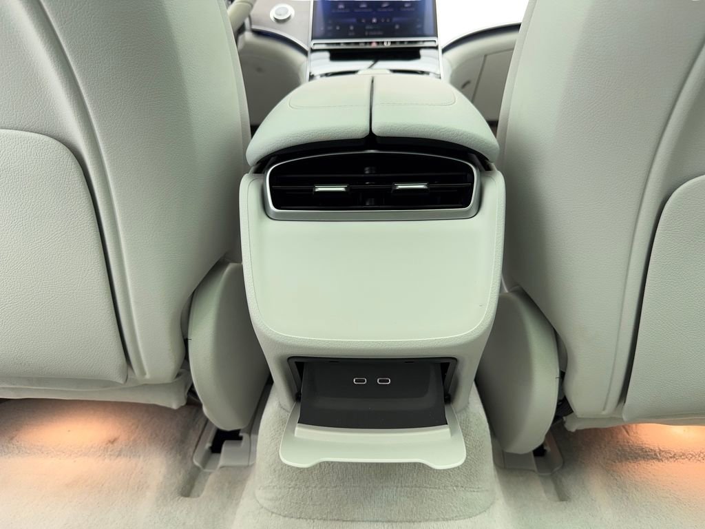 Used 2023 Mercedes-Benz EQE 500 4MATIC Sedan image 19