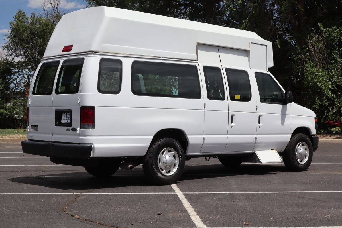 Used 2012 Ford E-350 and Econoline 350 Extended Super Duty w/ PWR Group RWD image 5