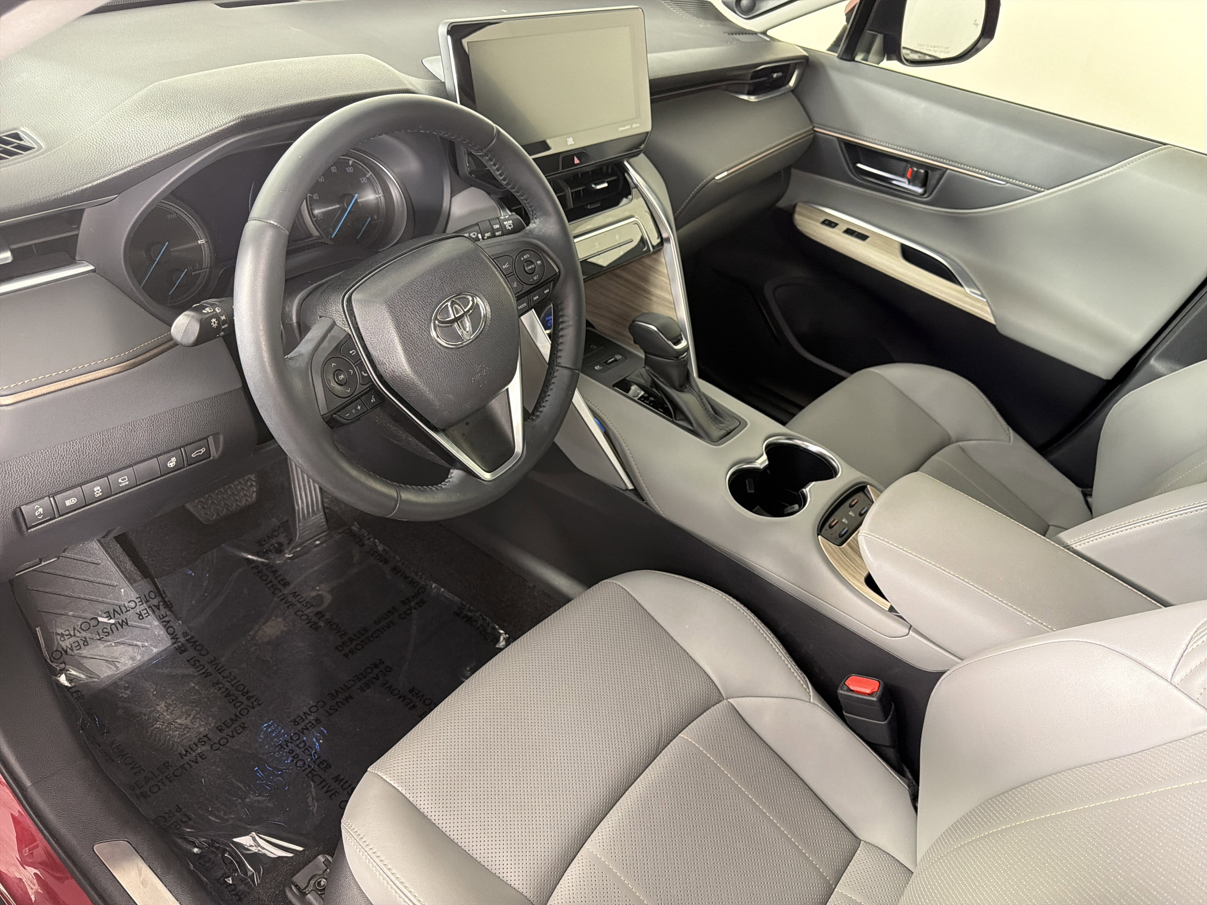 Used 2022 Toyota Venza Limited AWD/4WD image 14