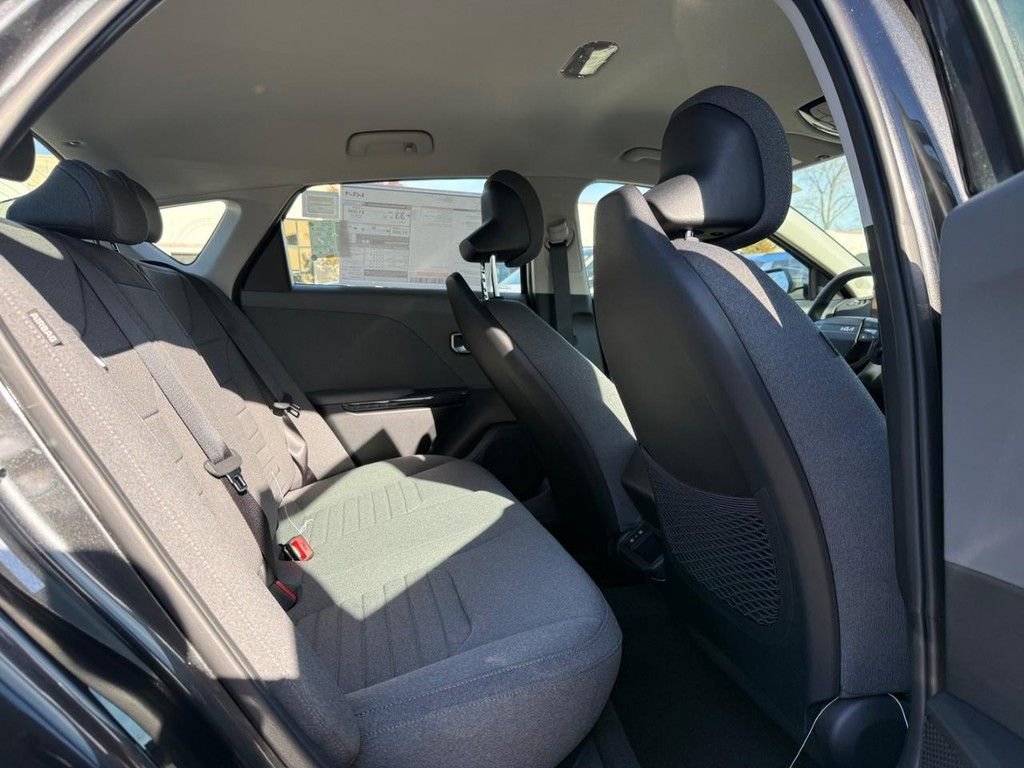 New 2025 Kia K4 EX image 6