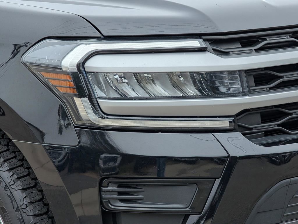 Used 2022 Ford Expedition XLT image 9