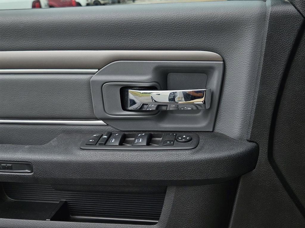 Used 2024 RAM 1500 Classic SLT image 24
