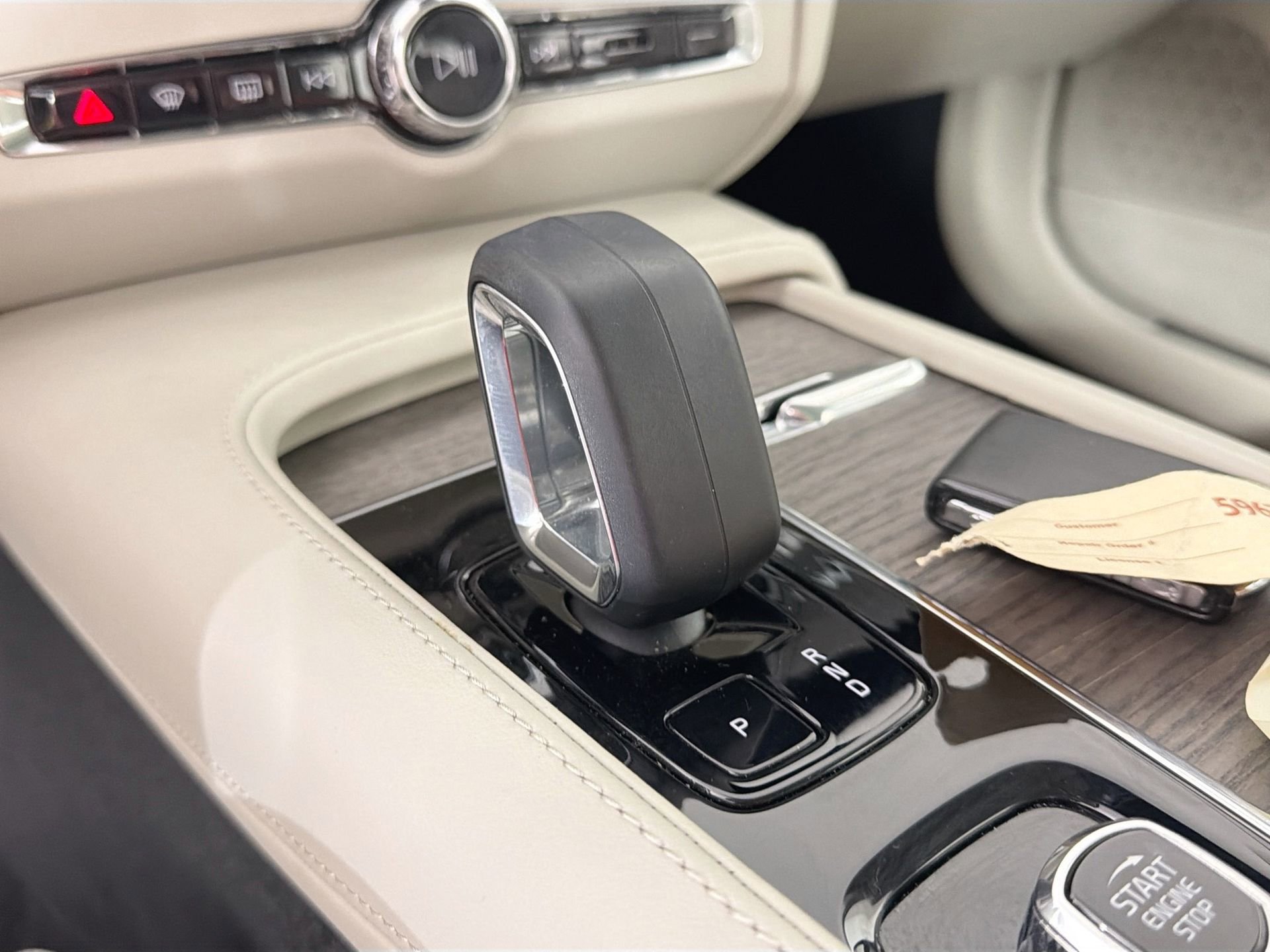 Certified 2023 Volvo S90 B6 Plus w/ Protection Package Premier image 17