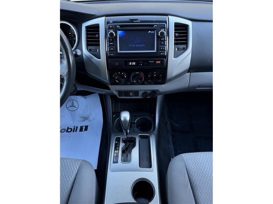 Used 2013 Toyota Tacoma 2WD Double Cab image 11