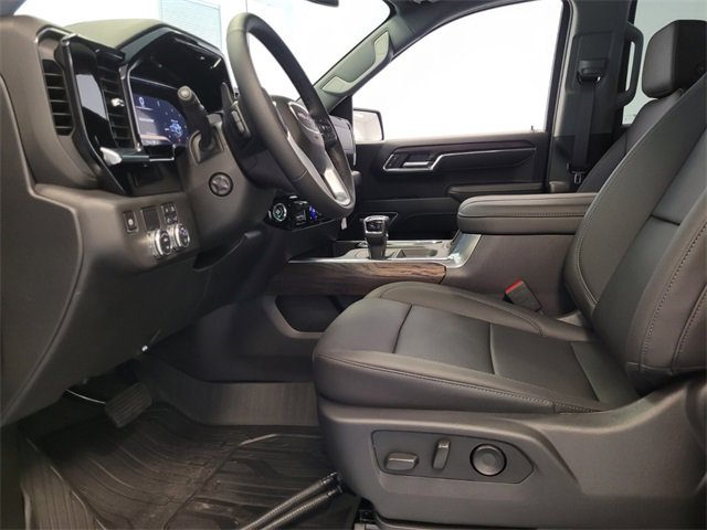 New 2026 GMC Sierra 1500 SLT w/ SLT Premium Plus Package image 4