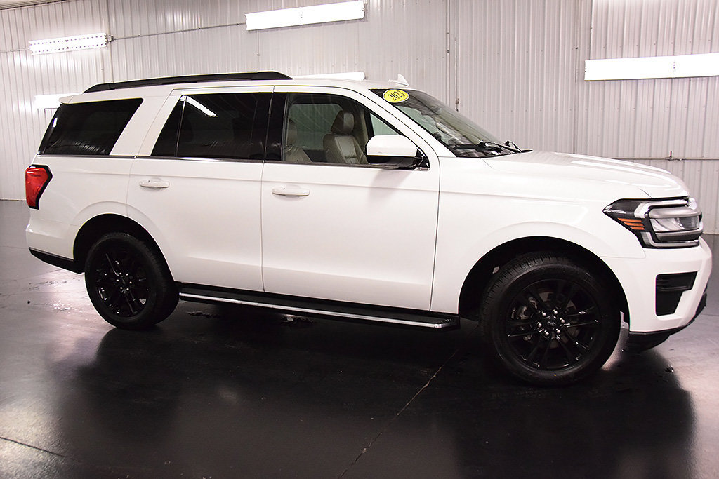 Used 2023 Ford Expedition XLT AWD/4WD image 9
