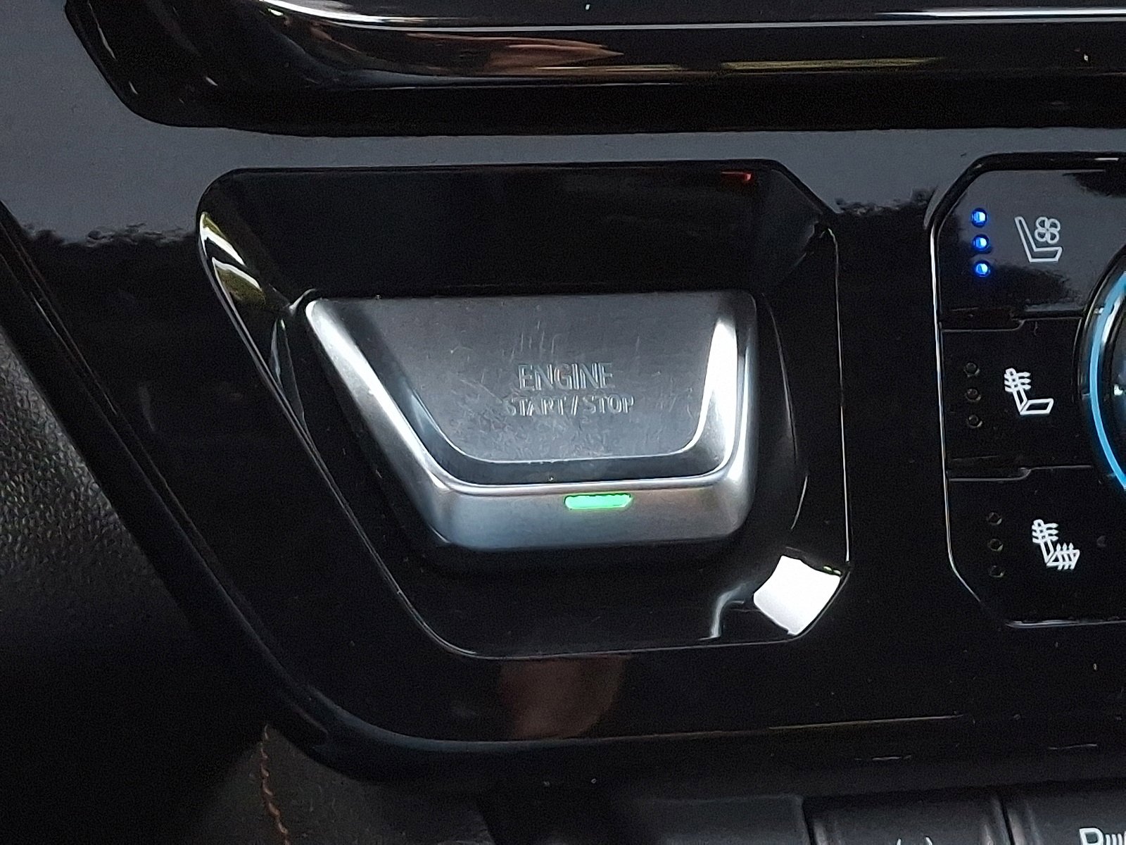 Used 2022 GMC Sierra 1500 AT4 w/ AT4 Premium Package image 24