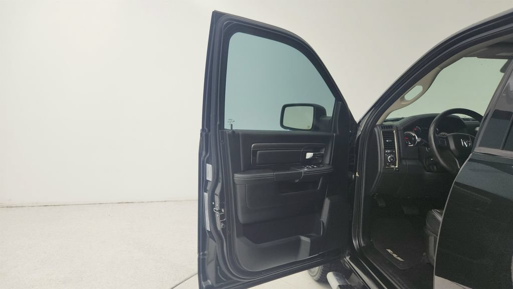 Used 2016 RAM 1500 Sport RWD image 19