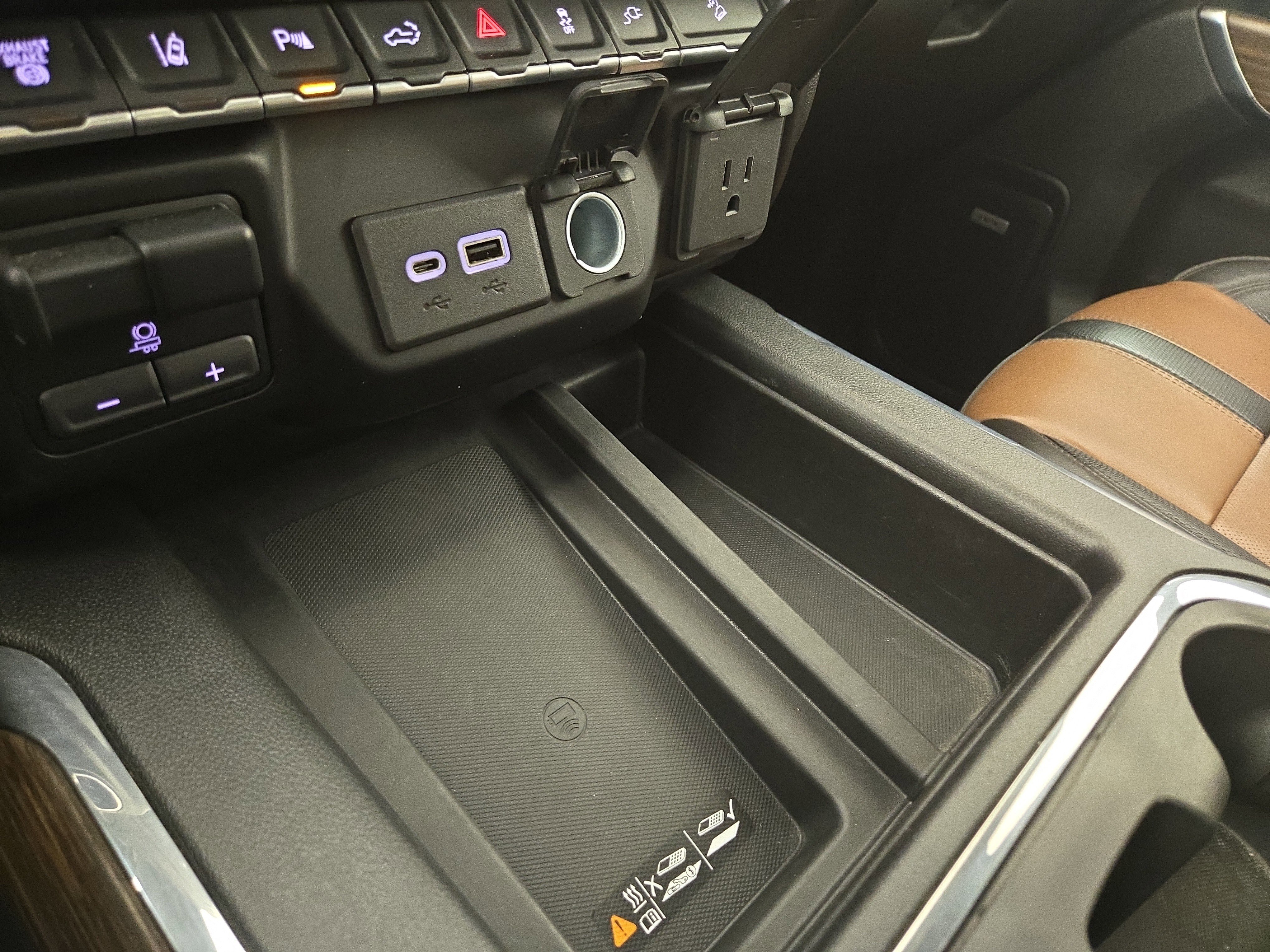 Certified 2023 Chevrolet Silverado 2500 High Country w/ Safety Package II image 26