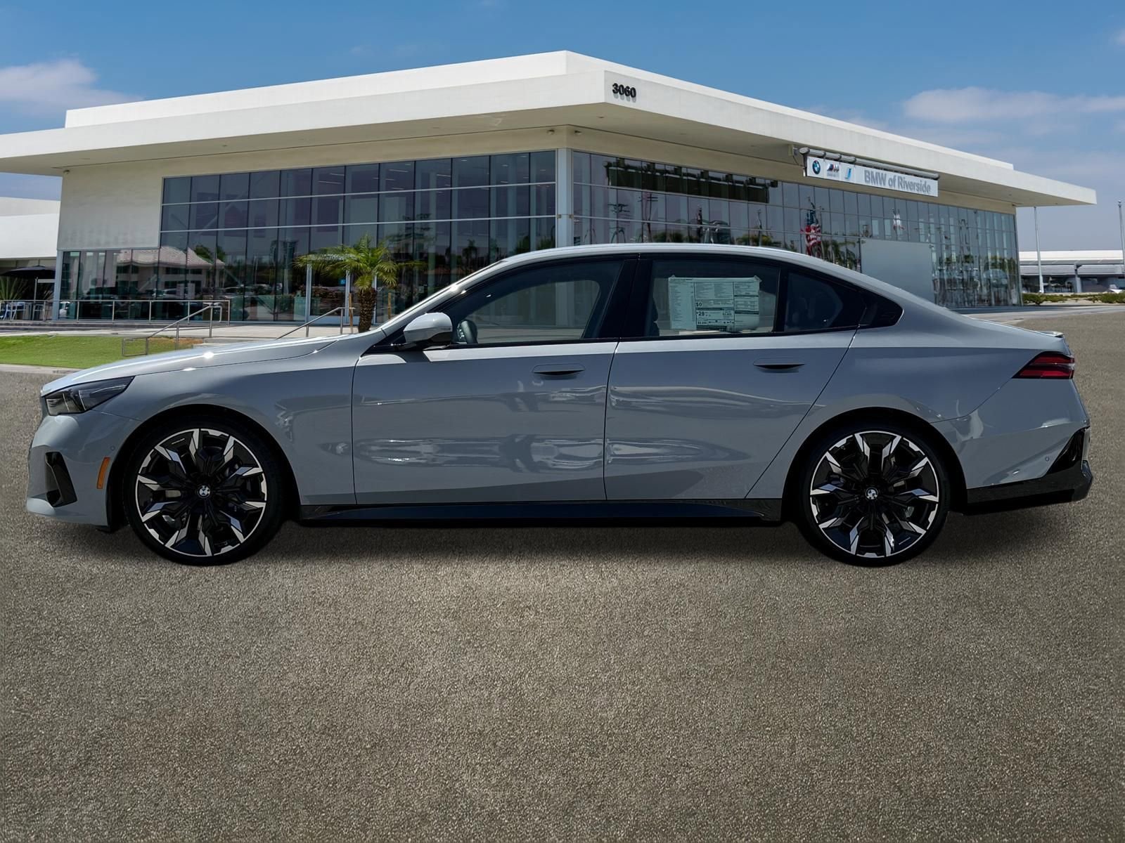 New 2026 BMW 540i xDrive w/ M Sport Package AWD/4WD image 6