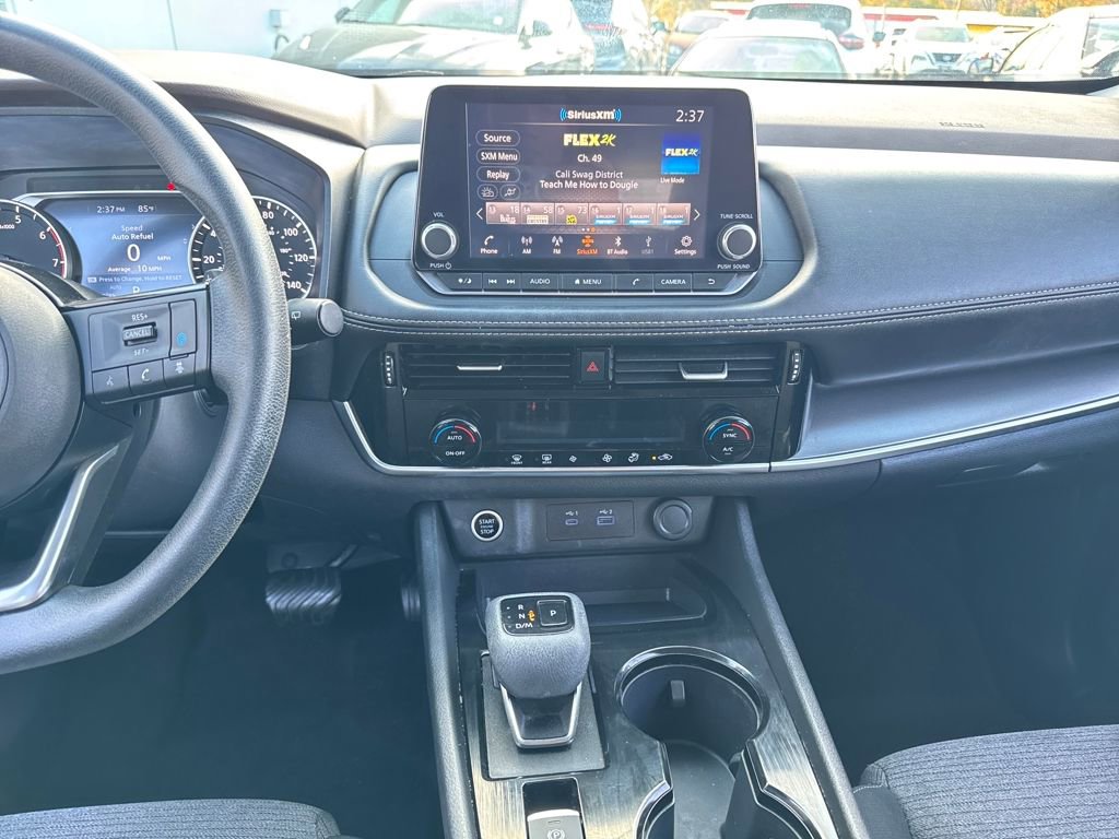 Used 2022 Nissan Rogue SV image 17