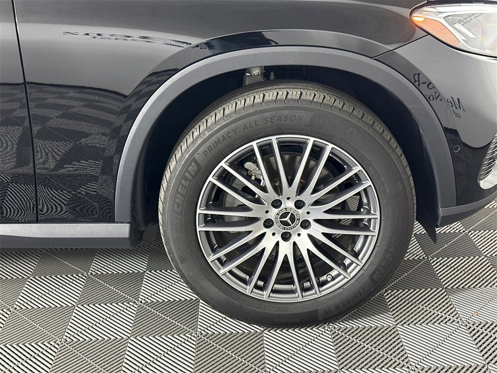 Certified 2024 Mercedes-Benz GLC 300 image 13