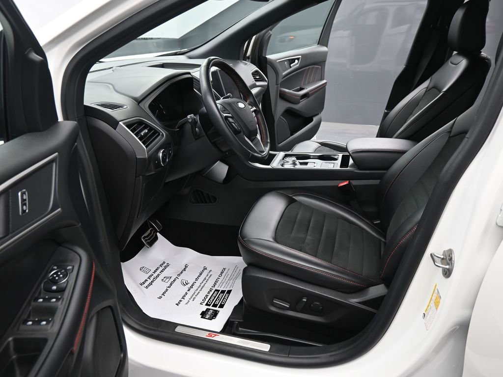Used 2024 Ford Edge ST-Line image 17