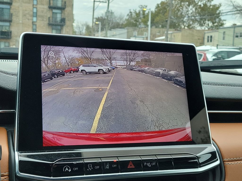 Used 2024 Jeep Compass Limited image 23